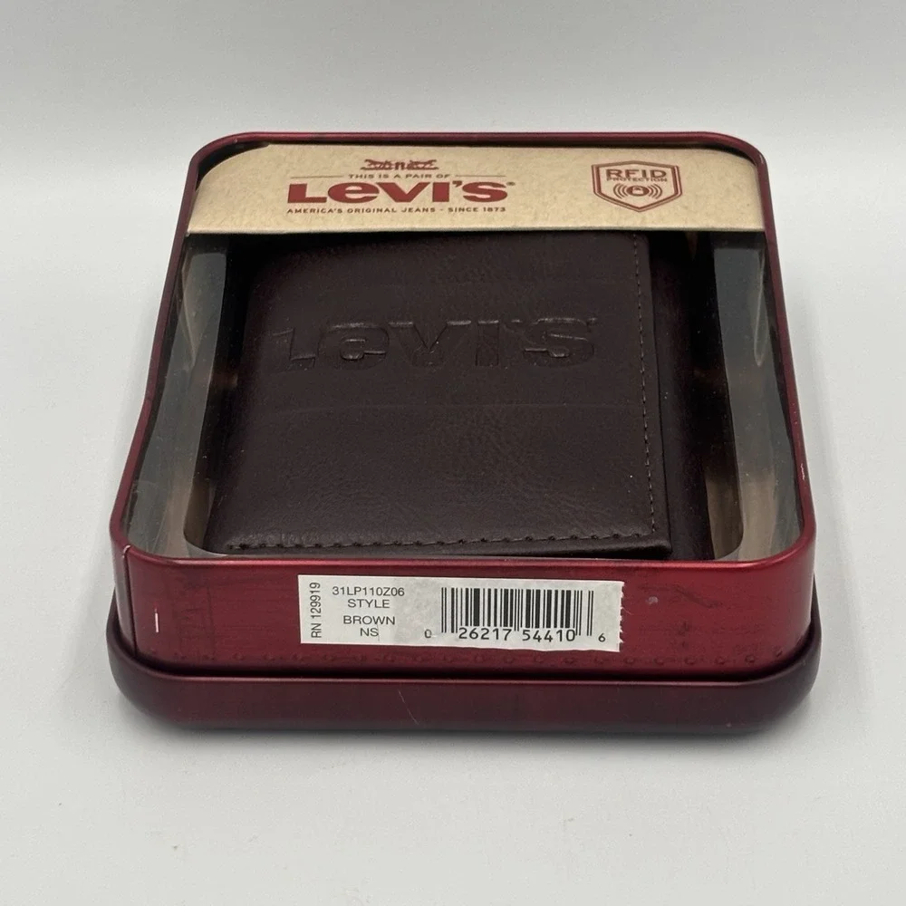 Levi's Men's RFID-Blocking‎ Coated Leather Trifold Wallet Brown